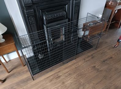 Extendable fireguard/nursery guard. Mothercare. Black