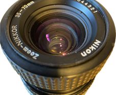 Nikon Zoom-Nikkor 35-70mm f:3.3-4.5 AIs MF lens vgc