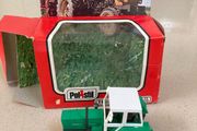 Fendt Favorit 612 SL Tractor 1/41 Polistil Year 1979