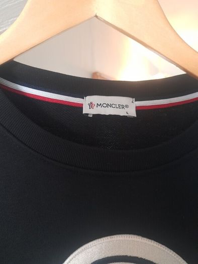 Moncler jumper as new Size large