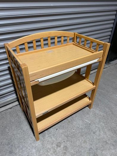 Baby changing table