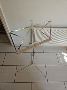 Music stand