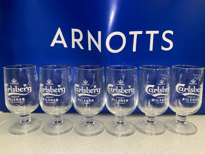 carlsberg beer half pint glasses brand new