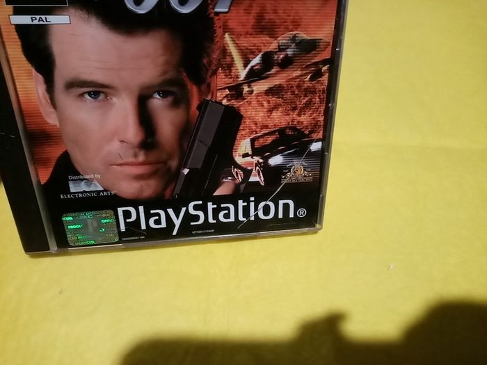 007 Tomorrow never dies PlayStation 1 Ps1 PlayStation 2 ps2 games Original