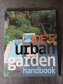 Urban Garden Handbook / Joe Swift