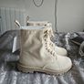 boots BNWT Image 2