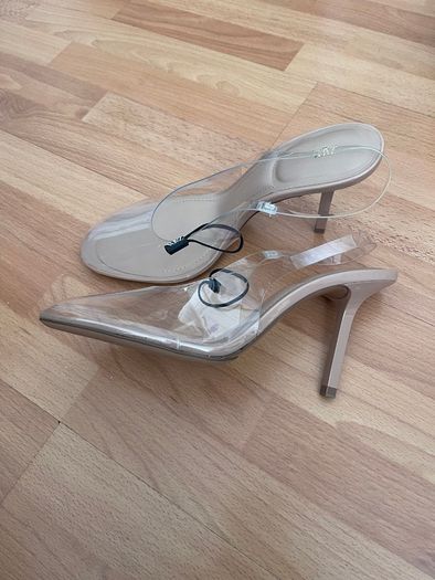 Shoe