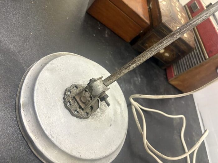 Vintage Industrial Adjustable Metal Desk Lamp Restoration