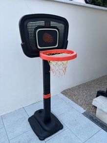 Mini basketball hoop
