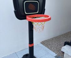 Mini basketball hoop