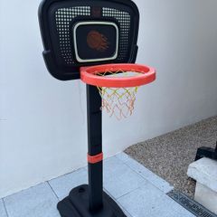 Mini basketball hoop