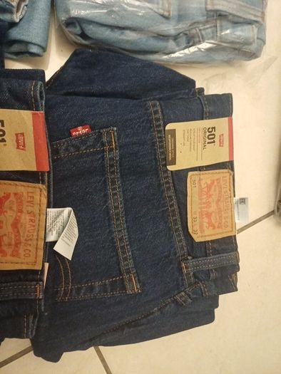 levis