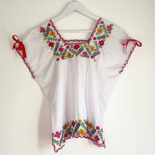 Mexican floral embroidery blouse size small medium