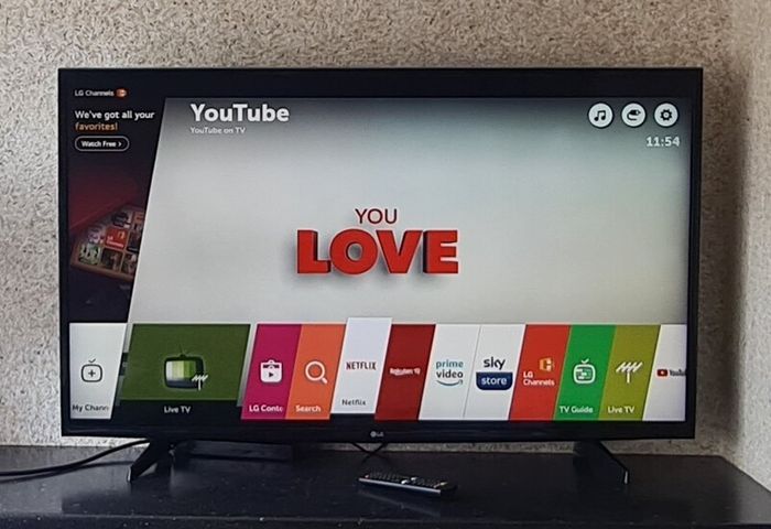 Lg 49" 4k Ultra Hd Smart Tv  Model 49uh620v