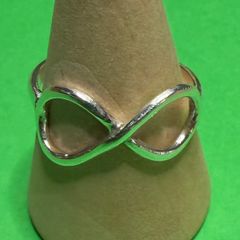 Handmade sterling silver infinity ring. Size p&1/2