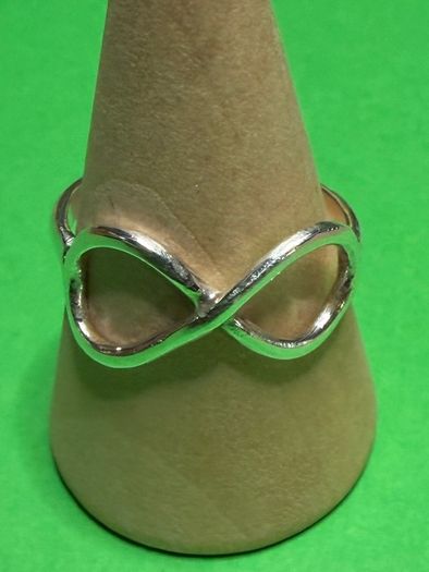 Handmade sterling silver infinity ring. Size p&1/2