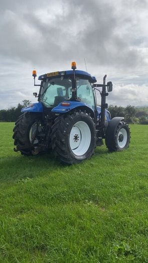 New Holland TS115A