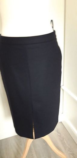 Gant High Quality Navy Wool Skirt with pockets Size 12