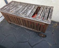 Free outdoor storage cart