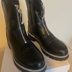 Womens Black Boots.