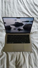 Apple MacBook Pro 14' (2021) M1 1TB SSD 16GB RAM Space Gray
