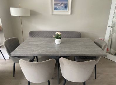 Dining Table & Chairs