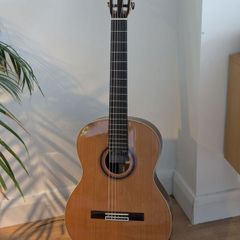 Cordoba F7 Iberia Flamenco classical guitar