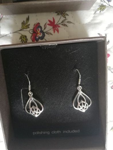 sterling silver necklace and matching earrings
