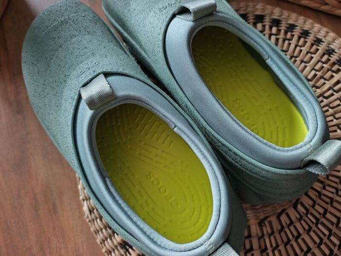 Crocs