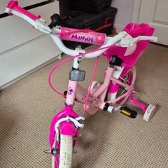 Minnie Mouse toddler bike