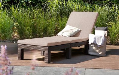 Garden lounger