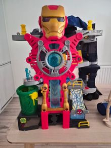 Playskool heroes Iron man tower