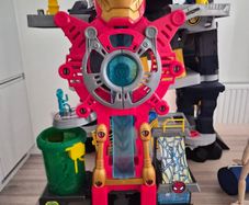 Playskool heroes Iron man tower