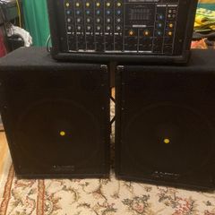 LEEM powered mixer with 2 speaker's snd microphon