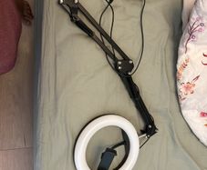 Ring light
