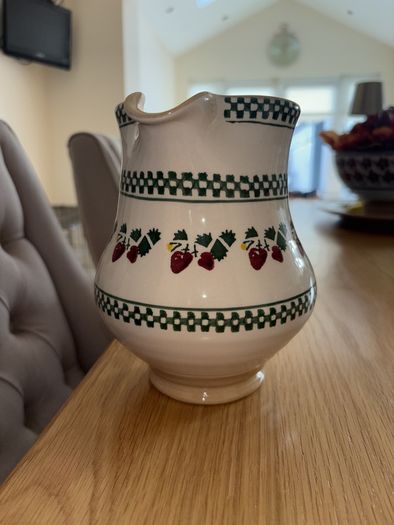 Nicholas Mosse Strawberry Medium Jug
