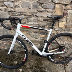 Cube Attain Pro Road Bike size 58