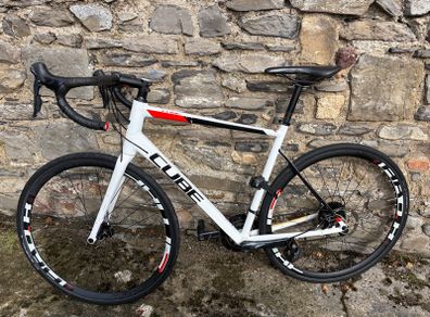 Cube Attain Pro Road Bike size 58