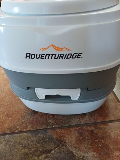 Portable toilet
