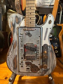 USA Fender Tele customised by RED HAND GUITARS