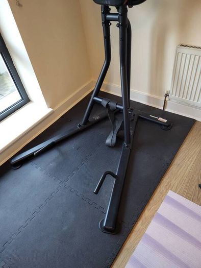 Adidas pullups tower, dip station, push ups