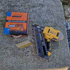 dewalt nailgun
