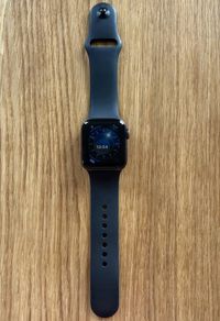 Apple Watch  Series 5 40mm GPS & Cellular 32GB