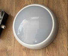 2 Bathroom ceiling lights