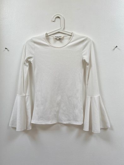 Flare sleeve ribbed top