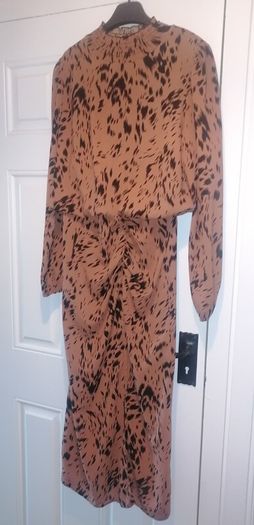 dress size 12 elasticated waist slight slit worn once