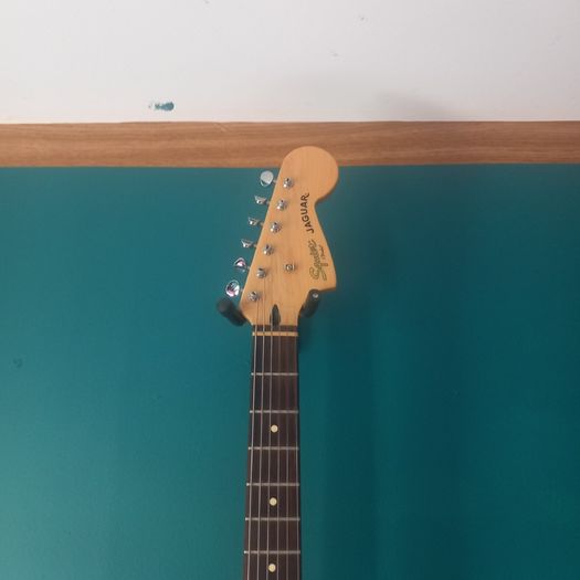 Squier Vintage Modified Jaguar