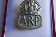 Vintage Collectible Royal Wwii Great Britain Arp Air Raid Precaution Badge
