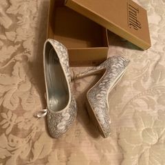 womens shoes Size 6