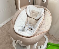 Baby swing